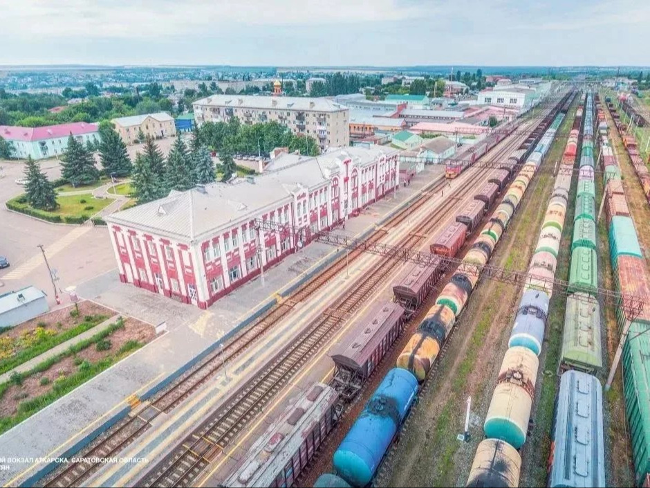 31 июля 2026 в 12.00 приглашаем на торжественное мероприятие, посвященное Дню железнодорожника, которое пройдет в Районном культурном центре.