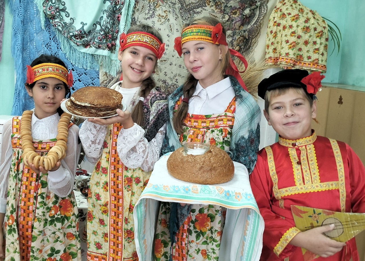 Ученики школы села Марфино приняли участие во Всероссийском конкурсе &quot;Народный чат 2024&quot;.