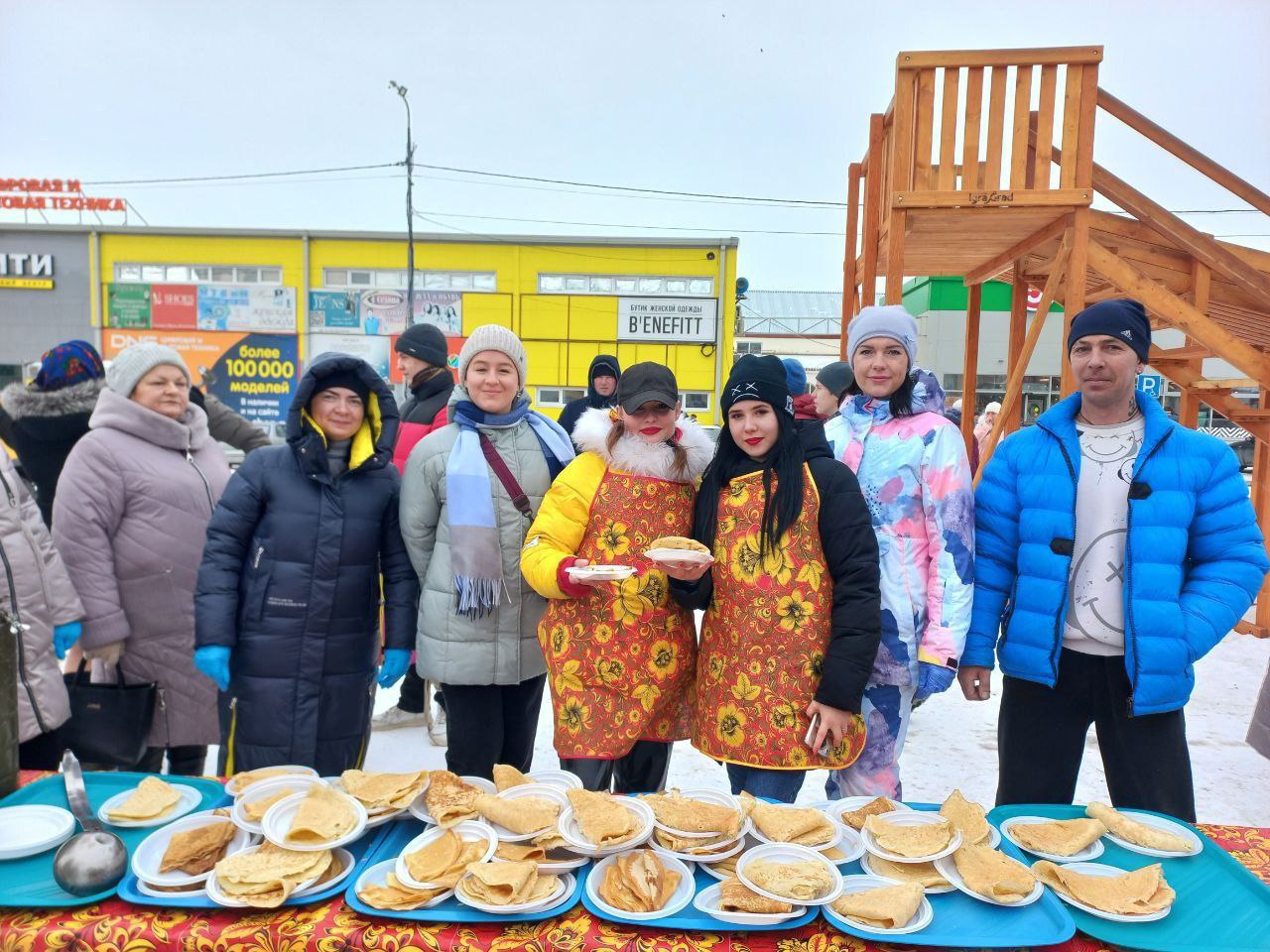 В воскресенье в Аткарске с песнями и плясками проводят зиму.