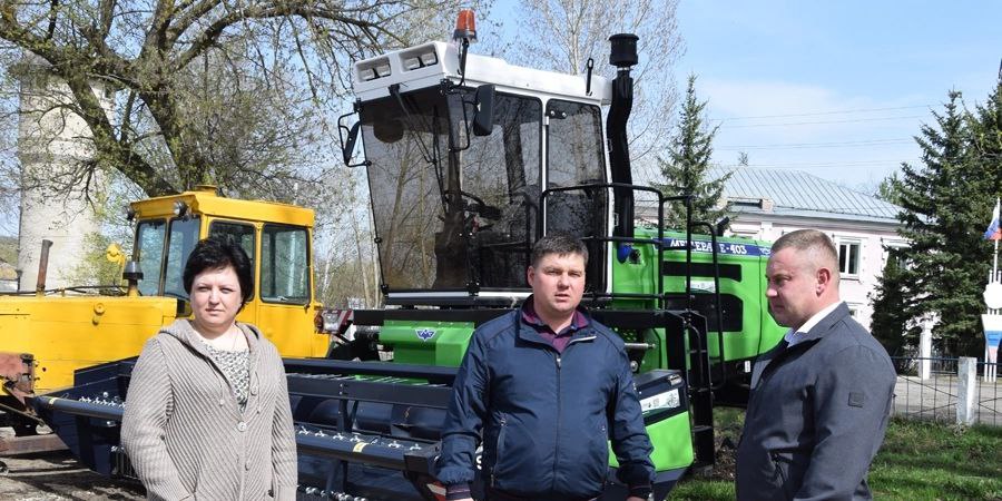 Сегодня  Виктор ЕЛИН в ходе рабочей поездки посетил село Ершовка.