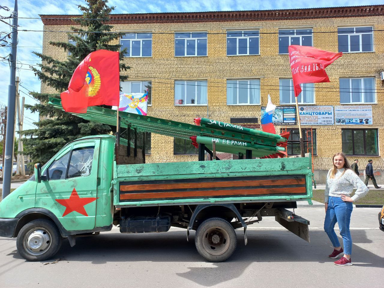 Аткарский автопробег на День Победы -это всегда зрелищно и ярко!.