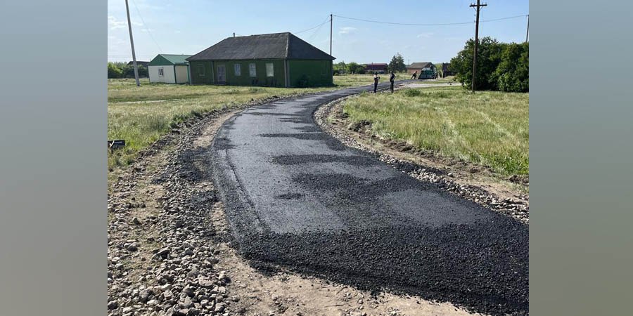 В Чемизовке и Сазоново прошел ремонт внутрпоселковых дорог.