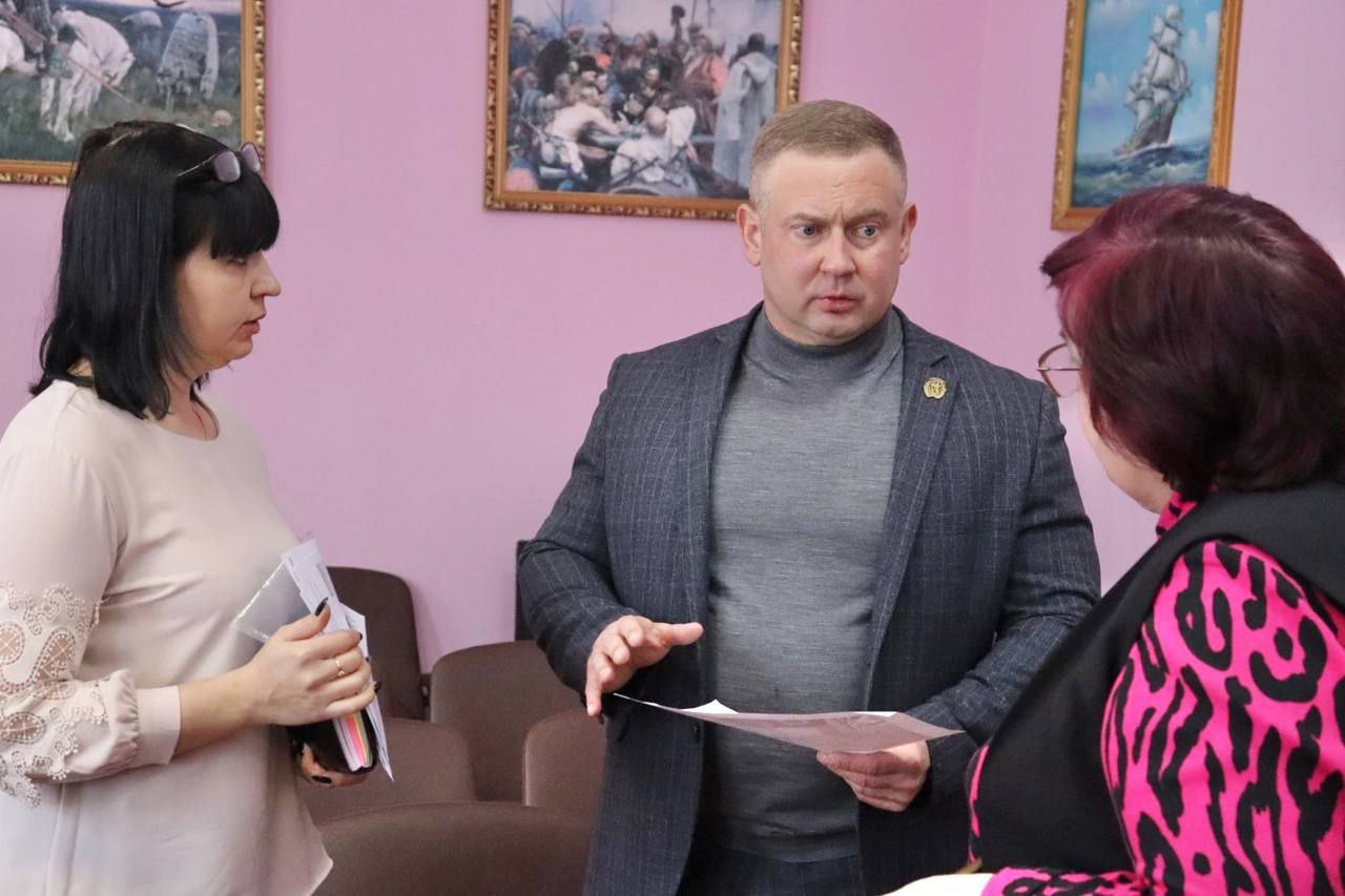 В школе №10 планируется муниципальный пилотный проект по созданию конференц-зала.
