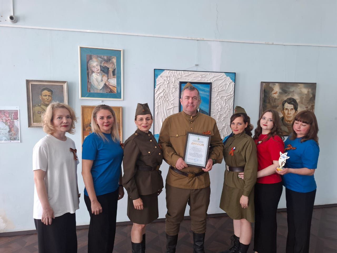 Сотрудники центра детского творчества вошли в число победителей областного  конкурса художественной самодеятельности.
