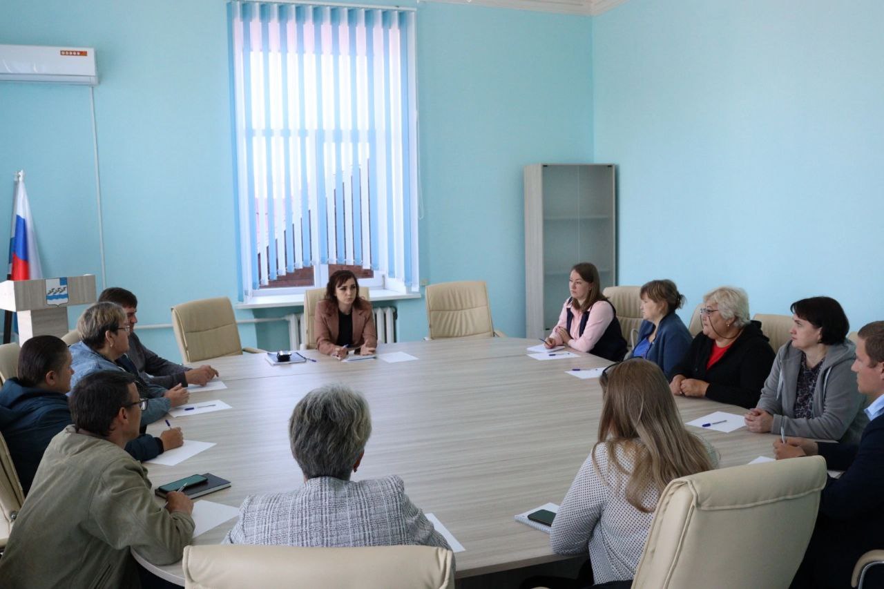 На площадке администрации прошёл семинар со специалистами сельских администраций.