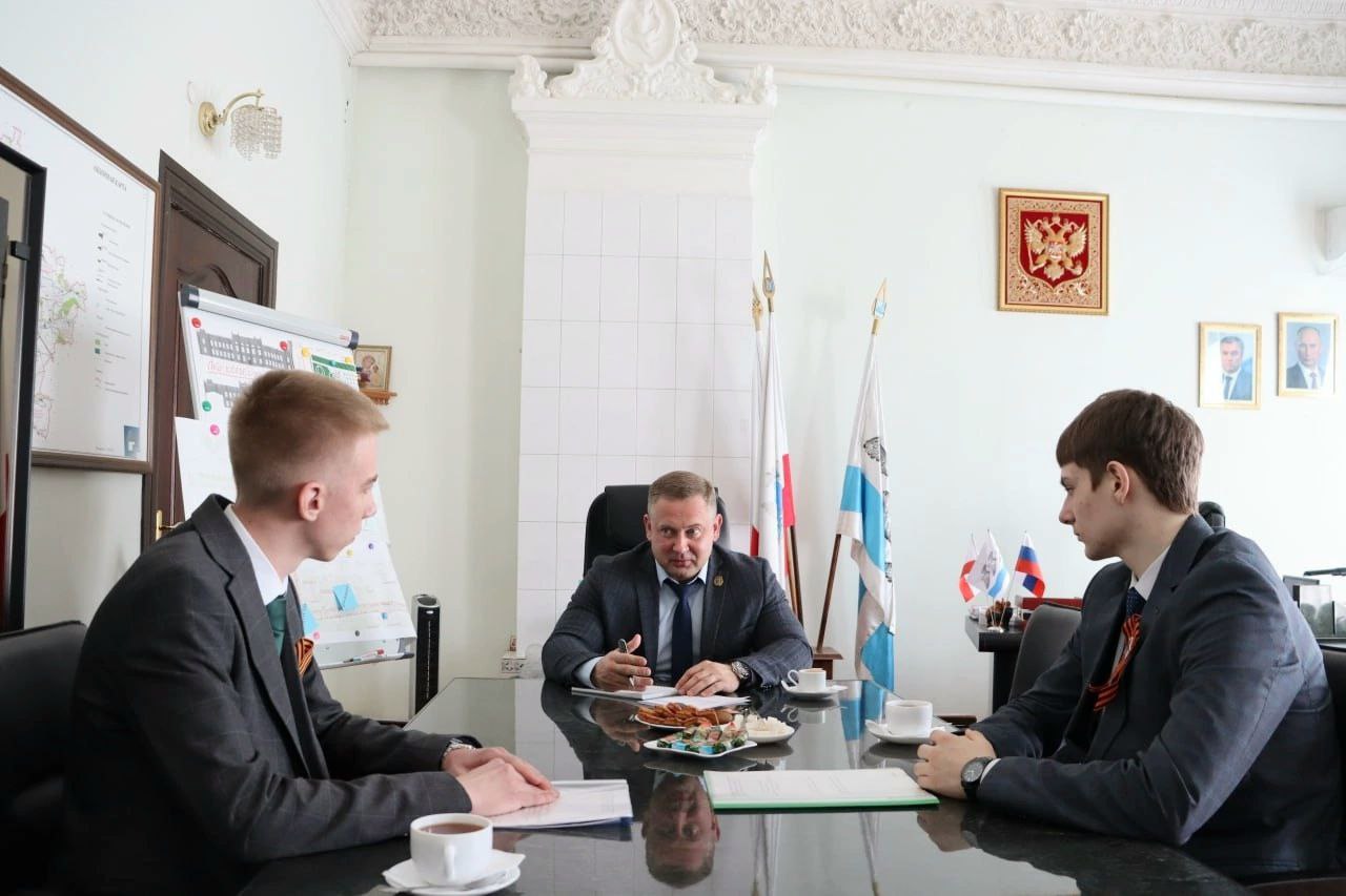 Глава Района провёл встречу с дублёрами администрации.