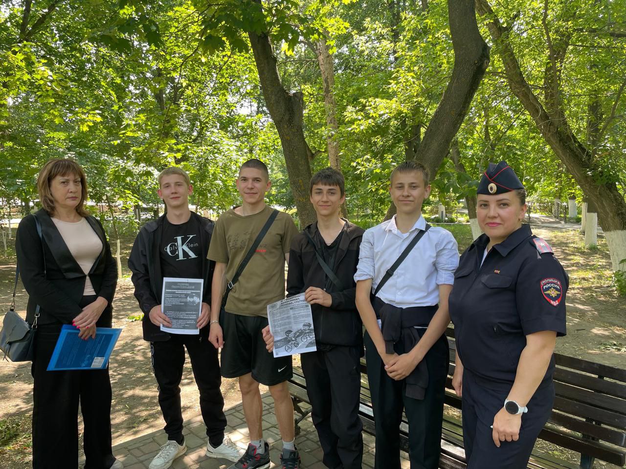 С сотрудником администрации провели мероприятие по безопасности детей.