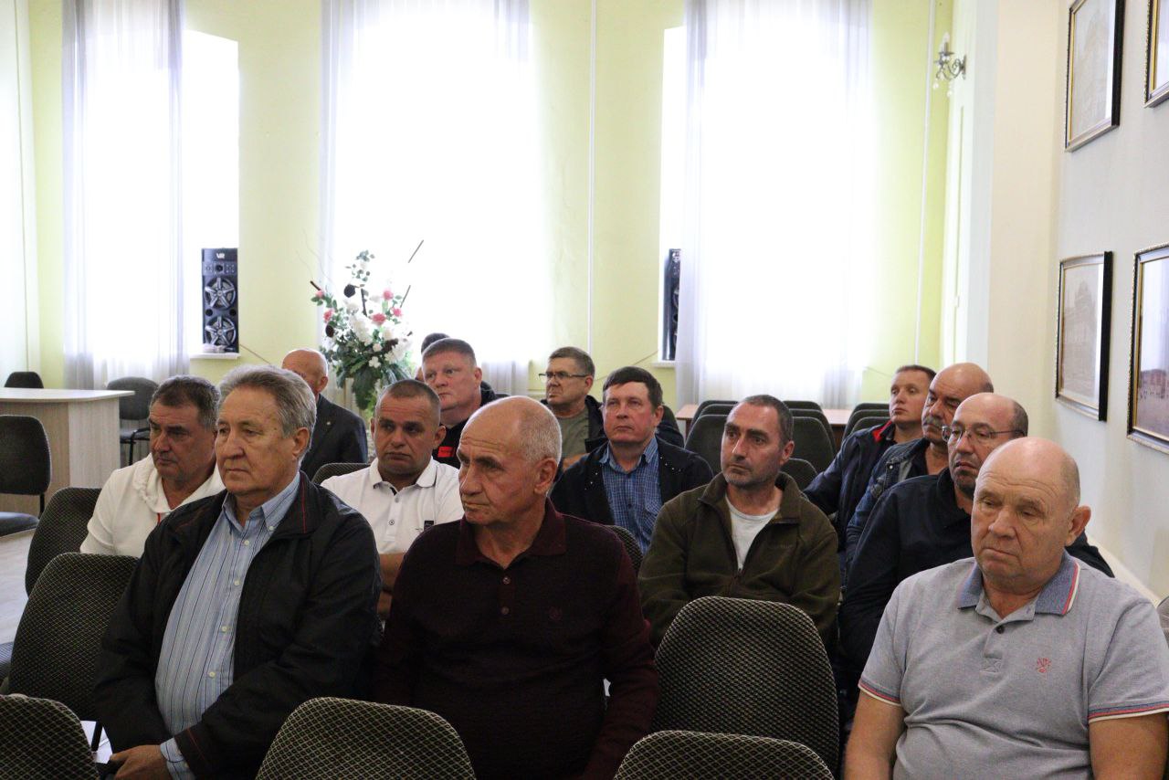 Глава района встретился с сельхозтоваропроизводителями района.