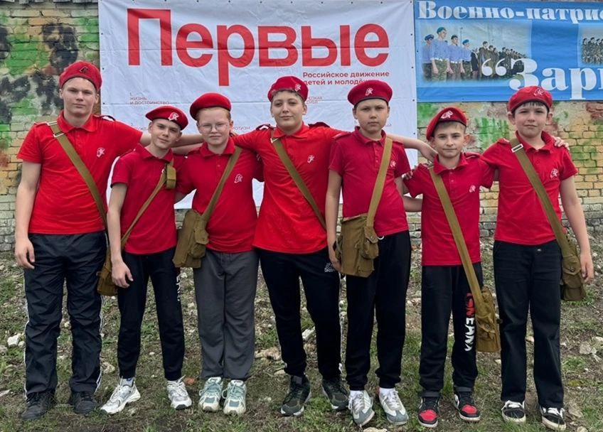 Аткарские школьники объединились в Движение Первых.
