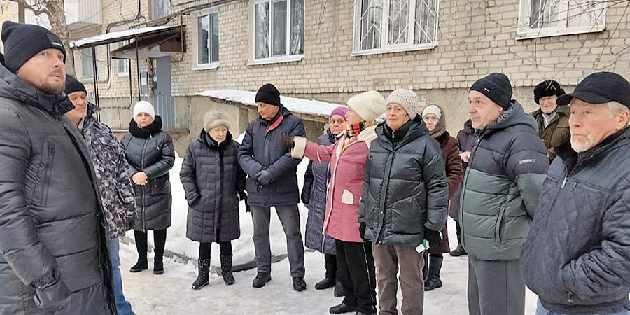 В Аткарске депутаты проводят встречи с жителями.