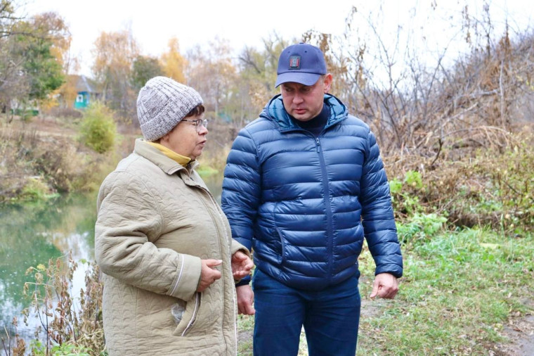 Виктор Елин поручил провести работы по благоустройству мостиков и прибрежных территориях. Виктор Елин поручил провести работы по благоустройству мостиков и прибрежных территориях.