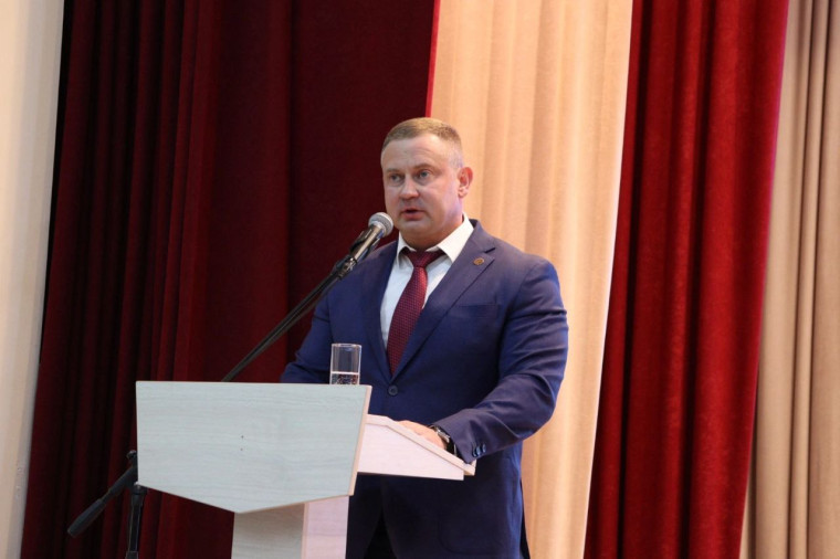 В районном культурном центре прошло заседание актива района, на котором подвели итоги. В районном культурном центре прошло заседание актива района, на котором подвели итоги.